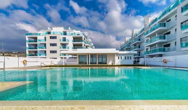 2 slaapkamer Appartement te koop in Laguna Beach, Torrox met zwembad garage - € 349.000 (Ref: 9426862)