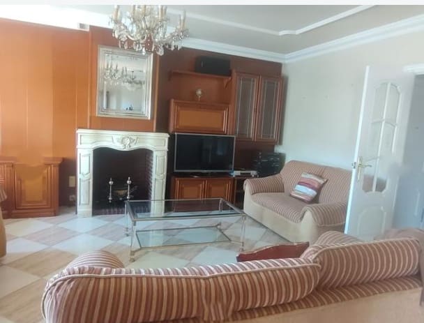 4 Zimmer Apartment zu verkaufen in Vélez-Málaga - 240.000 € (Ref: 9430765)