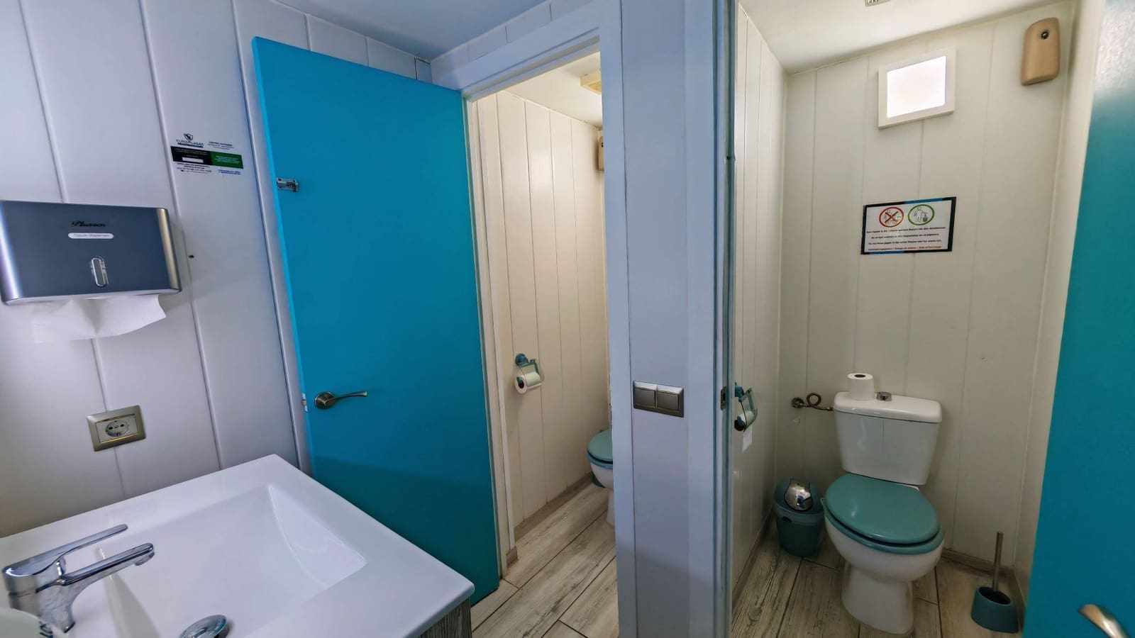 Kaupallinen vuokrattavana paikassa Torrox-Costa - 1 500 € (Ref: 9439445)