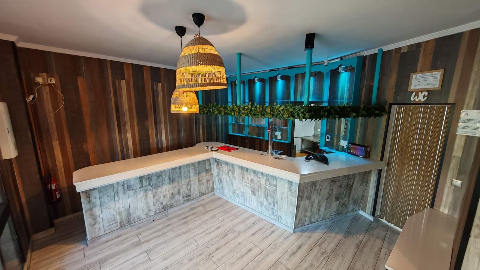 Kaupallinen vuokrattavana paikassa Torrox-Costa - 1 500 € (Ref: 9439445)