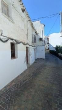 2 bedroom Apartment for sale in Sayalonga - € 22,000 (Ref: 9485509)
