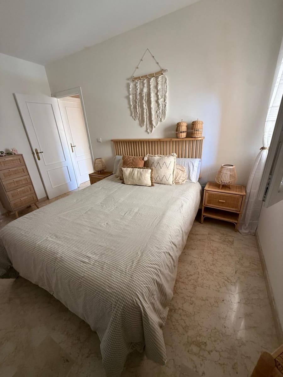 3 makuuhuone Huoneisto myytävänä paikassa Torrox-Costa mukana uima-altaan - 285 000 € (Ref: 9508263)