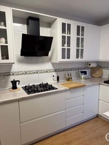 3 makuuhuone Huoneisto myytävänä paikassa Torrox-Costa, Torrox mukana uima-altaan - 285 000 € (Ref: 9508263)