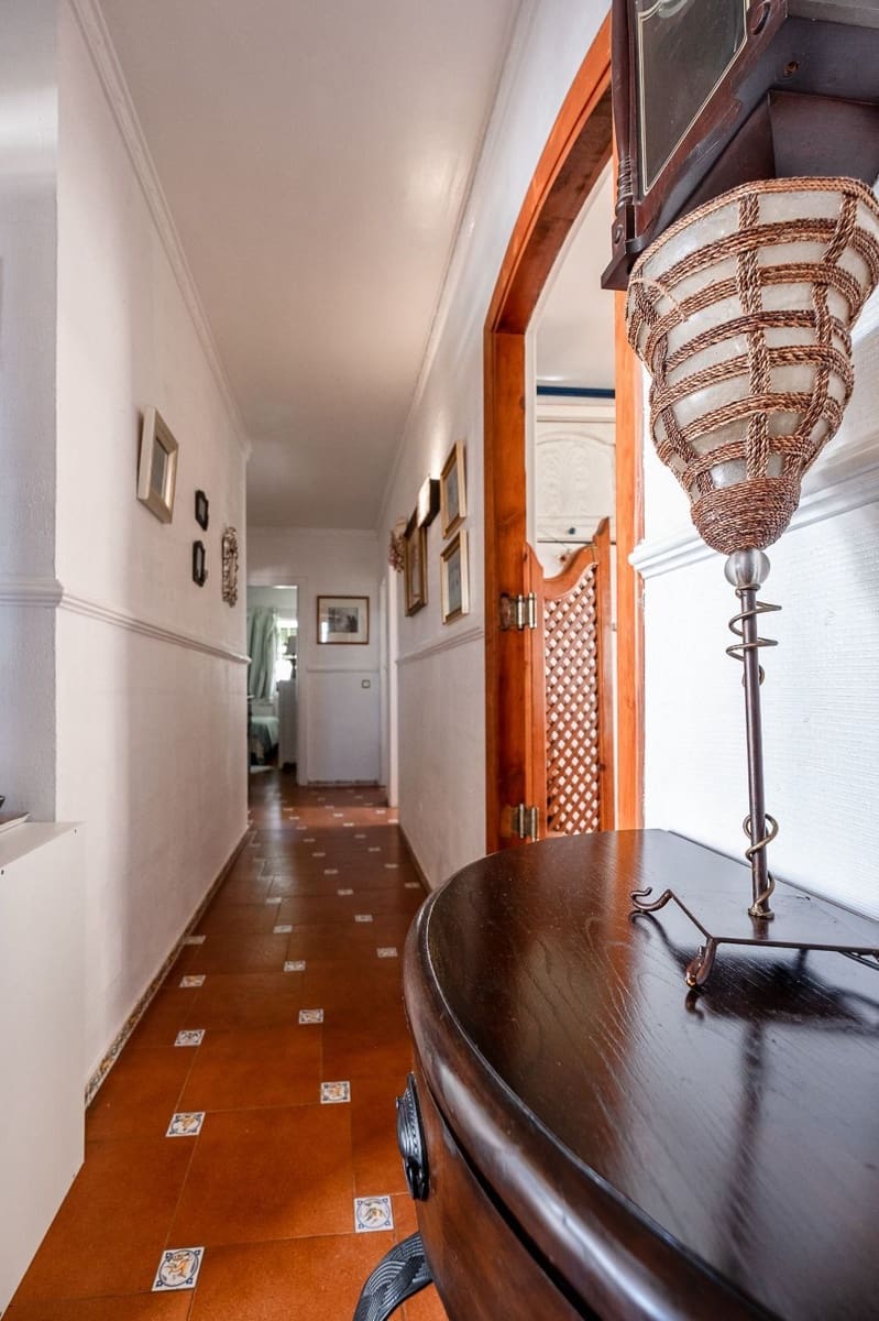 5 soveværelse Villa til salg i Maro - € 499.000 (Ref: 9529408)