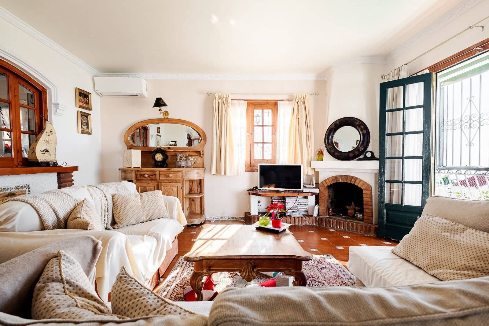 5 soveværelse Villa til salg i Maro - € 499.000 (Ref: 9529408)