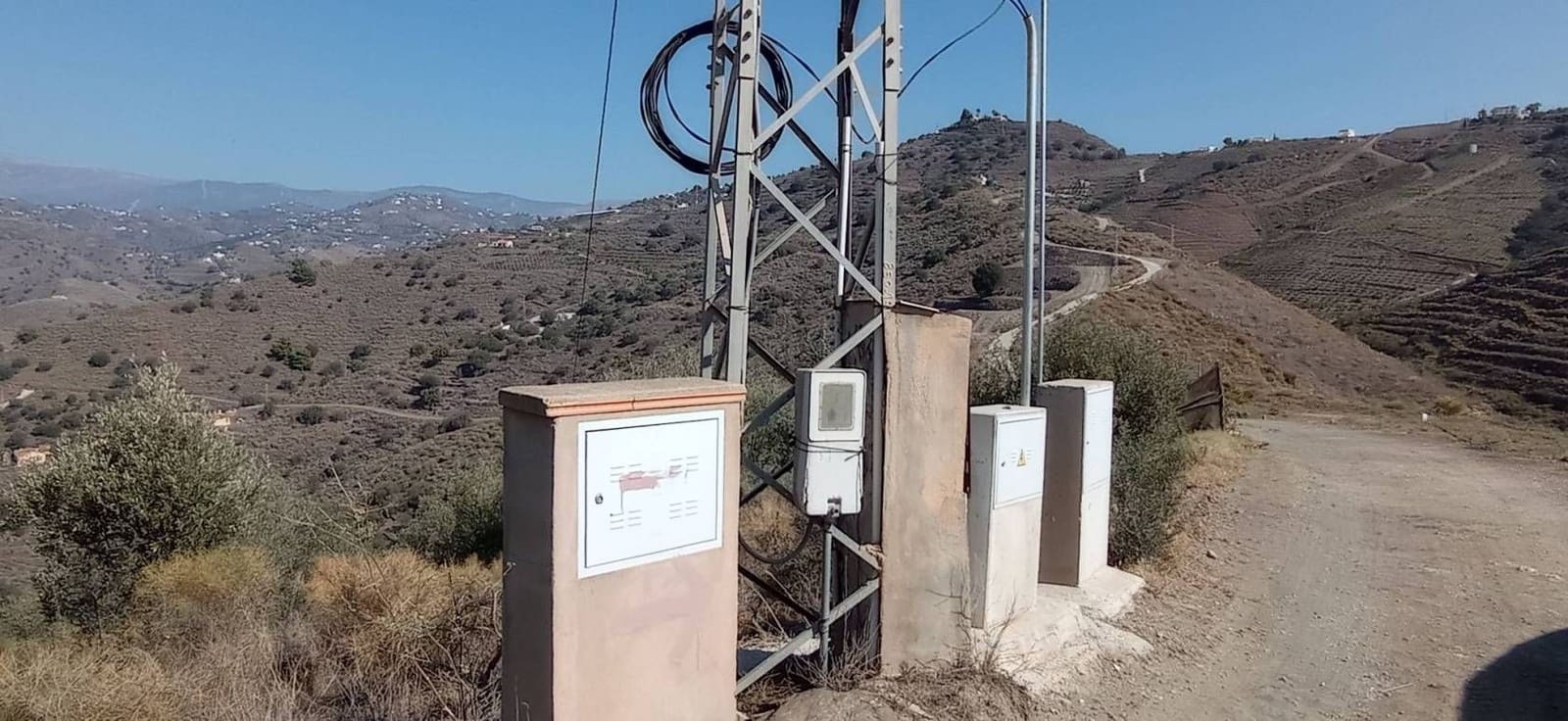 4 bedroom Finca/Country House for sale in Torrox-Costa - € 59,000 (Ref: 9560886)