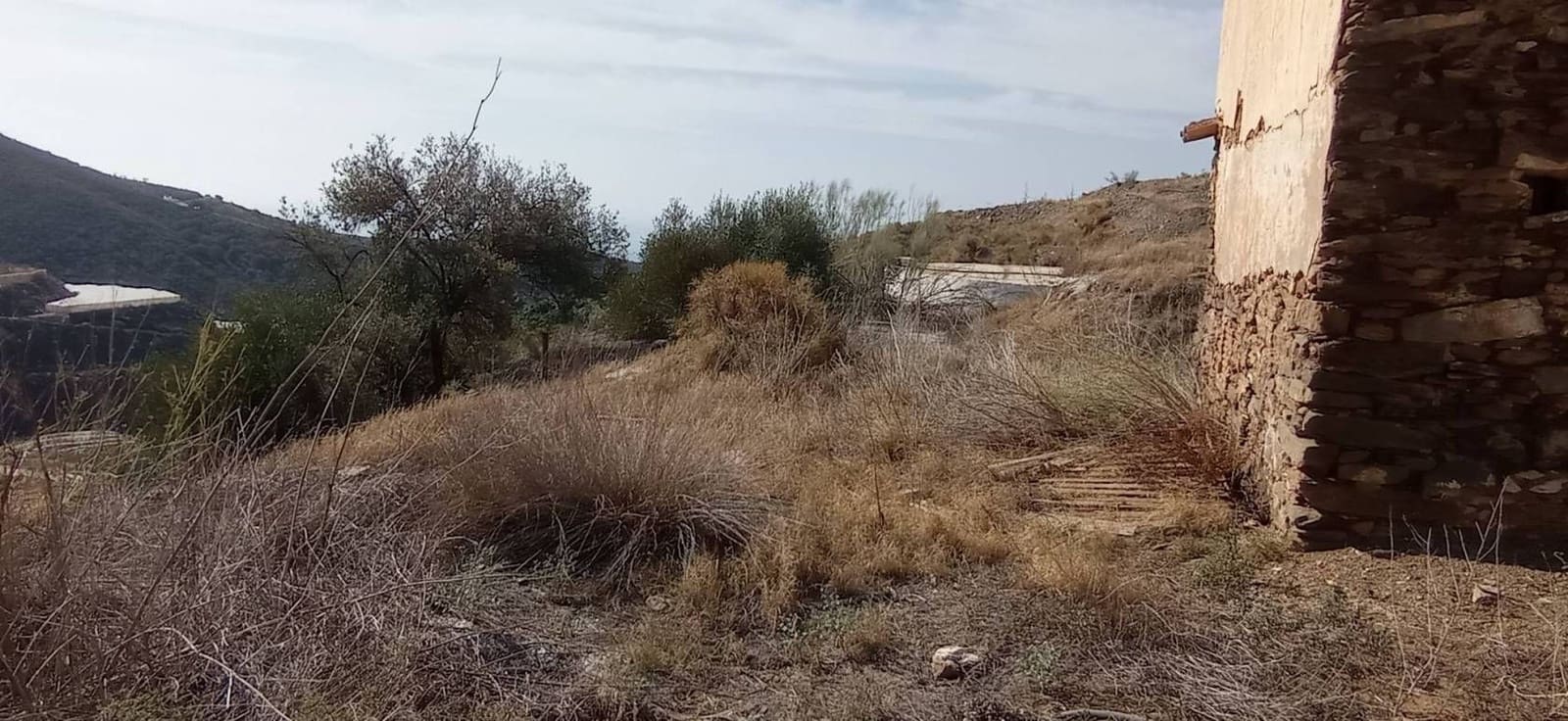 4 bedroom Finca/Country House for sale in Torrox-Costa - € 59,000 (Ref: 9560886)