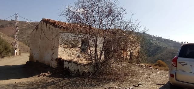 4 bedroom Finca/Country House for sale in Torrox-Costa, Torrox - € 59,000 (Ref: 9560886)