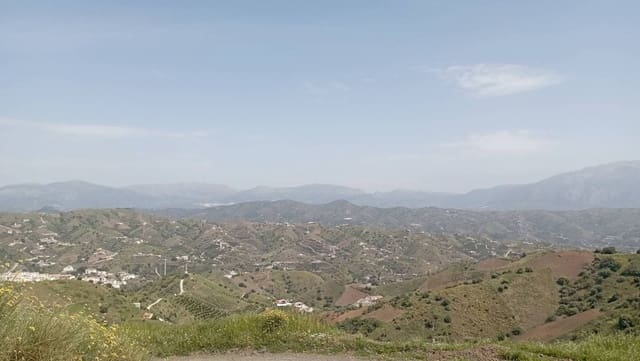 Maalaistalo myytävänä paikassa Almáchar - 29 900 € (Ref: 9560887)