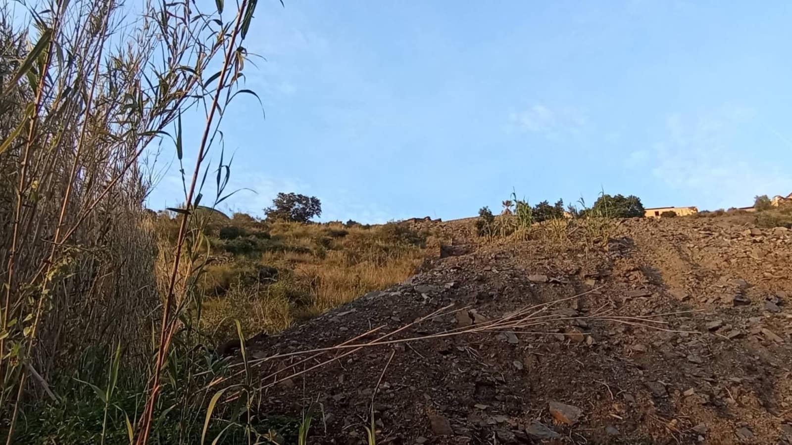 Finka/Dom wiejski na sprzedaż w Torrox-Costa - 7 000 € (Ref: 9560889)