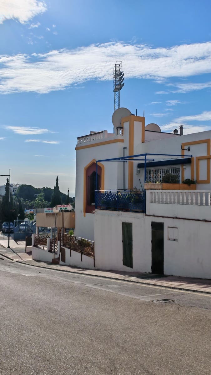 Local Commercial à vendre à Nerja avec garage - 150 000 € (Ref: 9560895)