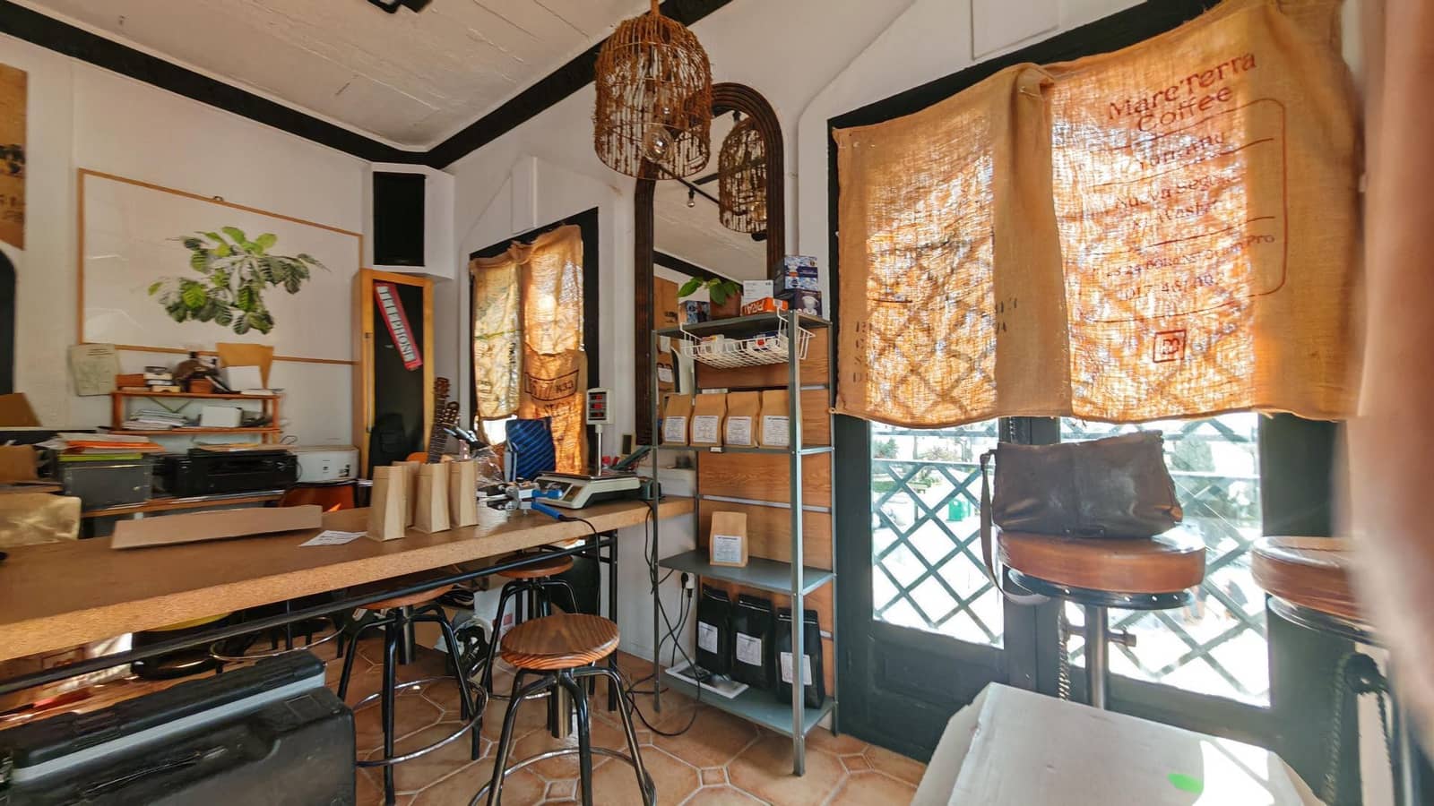 Local Commercial à vendre à Nerja avec garage - 150 000 € (Ref: 9560895)