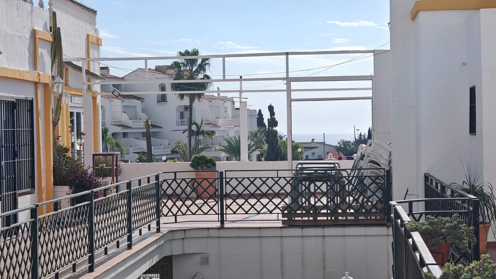 Local Commercial à vendre à Nerja avec garage - 150 000 € (Ref: 9560895)