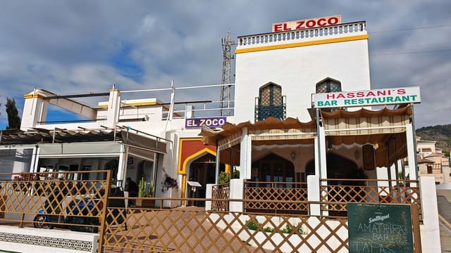 Commerciale in vendita in Nerja con garage - 150.000 € (Rif: 9560895)