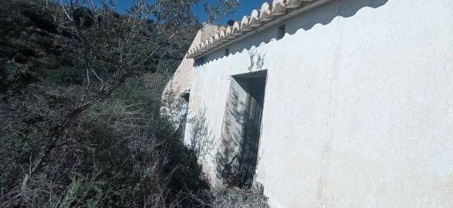 3 quarto Quinta/Casa Rural para venda em Velez-Malaga - 39 000 € (Ref: 9567995)