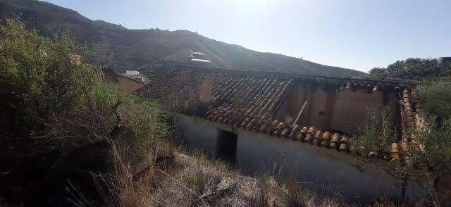 3 quarto Quinta/Casa Rural para venda em Velez-Malaga - 39 000 € (Ref: 9567995)