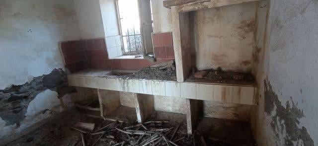 3 slaapkamer Finca/Landhuis te koop in Vélez-Málaga - € 39.000 (Ref: 9567995)