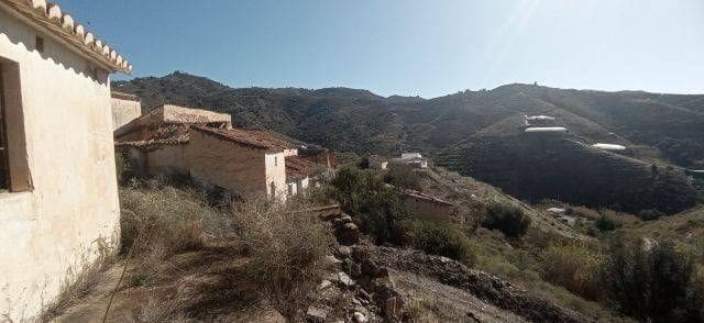 3 quarto Quinta/Casa Rural para venda em Velez-Malaga - 39 000 € (Ref: 9567995)