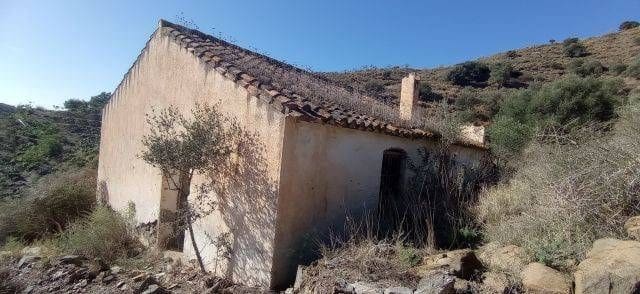3 quarto Quinta/Casa Rural para venda em Velez-Malaga - 39 000 € (Ref: 9567995)