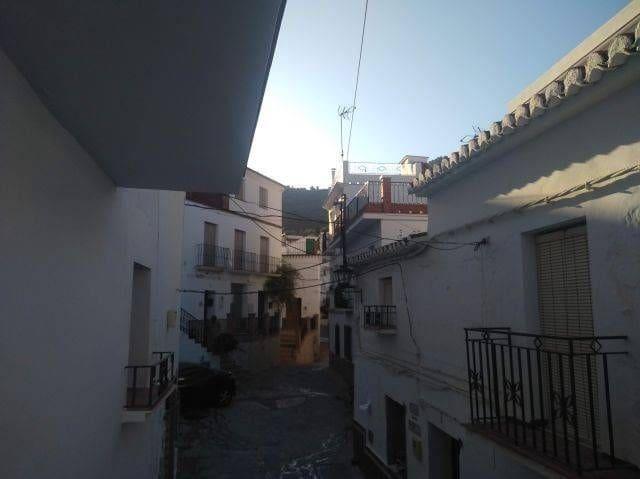 5 soverom Villa til salgs i Sayalonga - € 110 000 (Ref: 9567996)