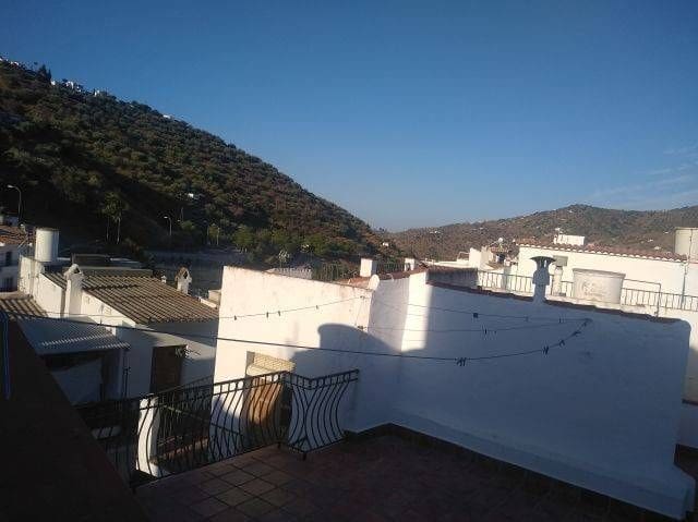 5 soverom Villa til salgs i Sayalonga - € 110 000 (Ref: 9567996)