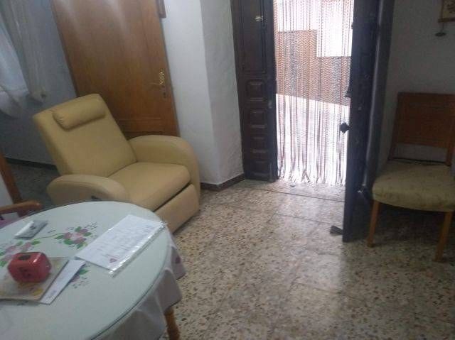 5 Zimmer Villa zu verkaufen in Sayalonga - 110.000 € (Ref: 9567996)