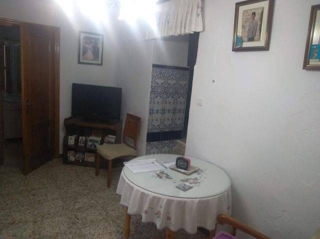 5 Zimmer Villa zu verkaufen in Sayalonga - 110.000 € (Ref: 9567996)