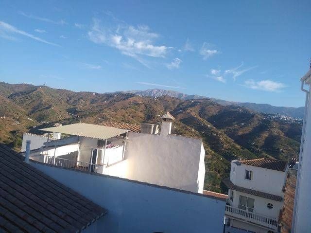 5 soverom Villa til salgs i Sayalonga - € 110 000 (Ref: 9567996)