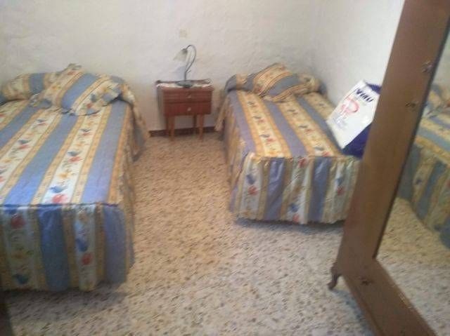 5 Zimmer Villa zu verkaufen in Sayalonga - 110.000 € (Ref: 9567996)