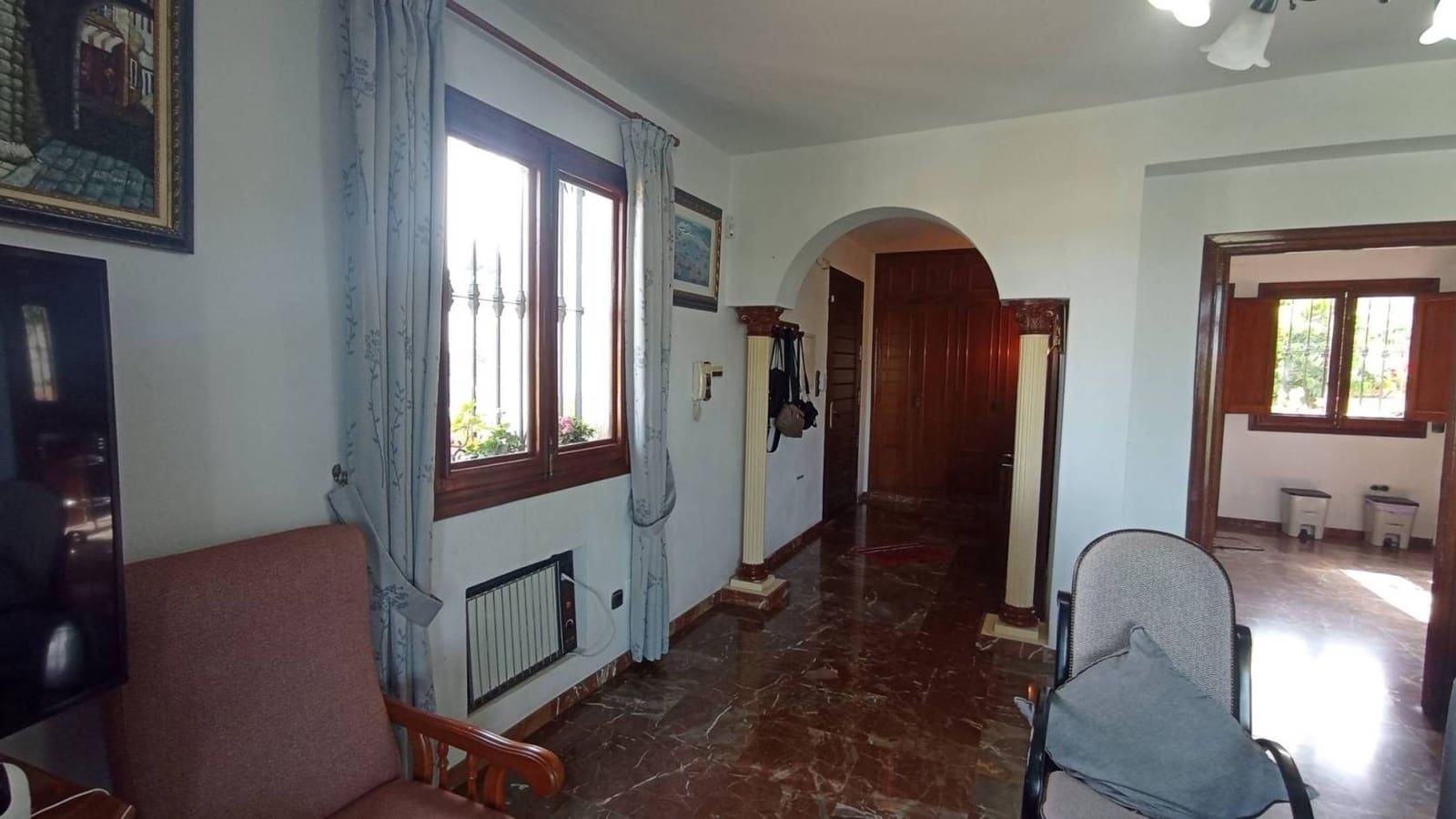4 sypialnia Willa na sprzedaż w Torre del Mar z basenem garażem - 1 300 000 € (Ref: 9567998)