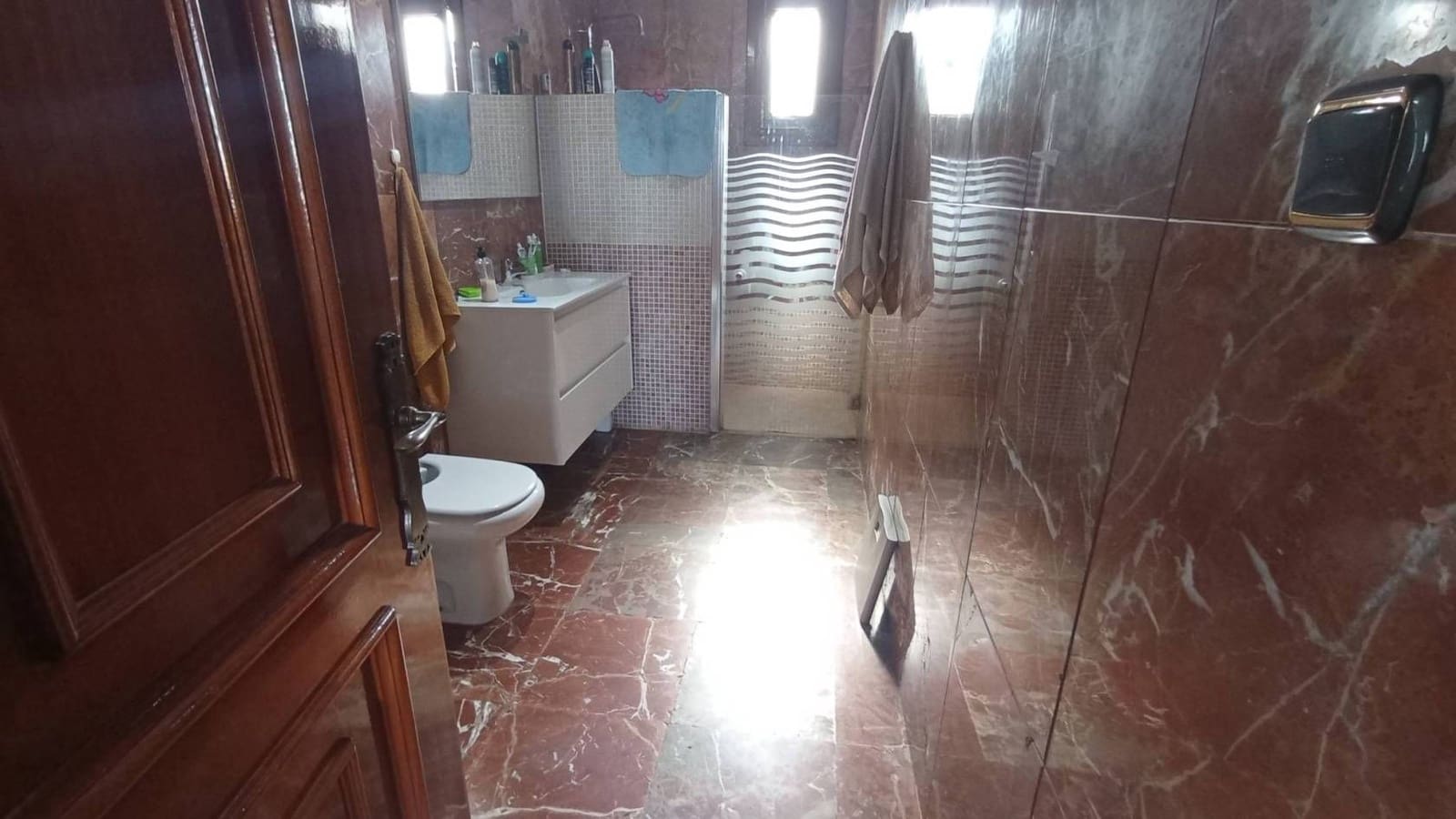 4 sypialnia Willa na sprzedaż w Torre del Mar z basenem garażem - 1 300 000 € (Ref: 9567998)