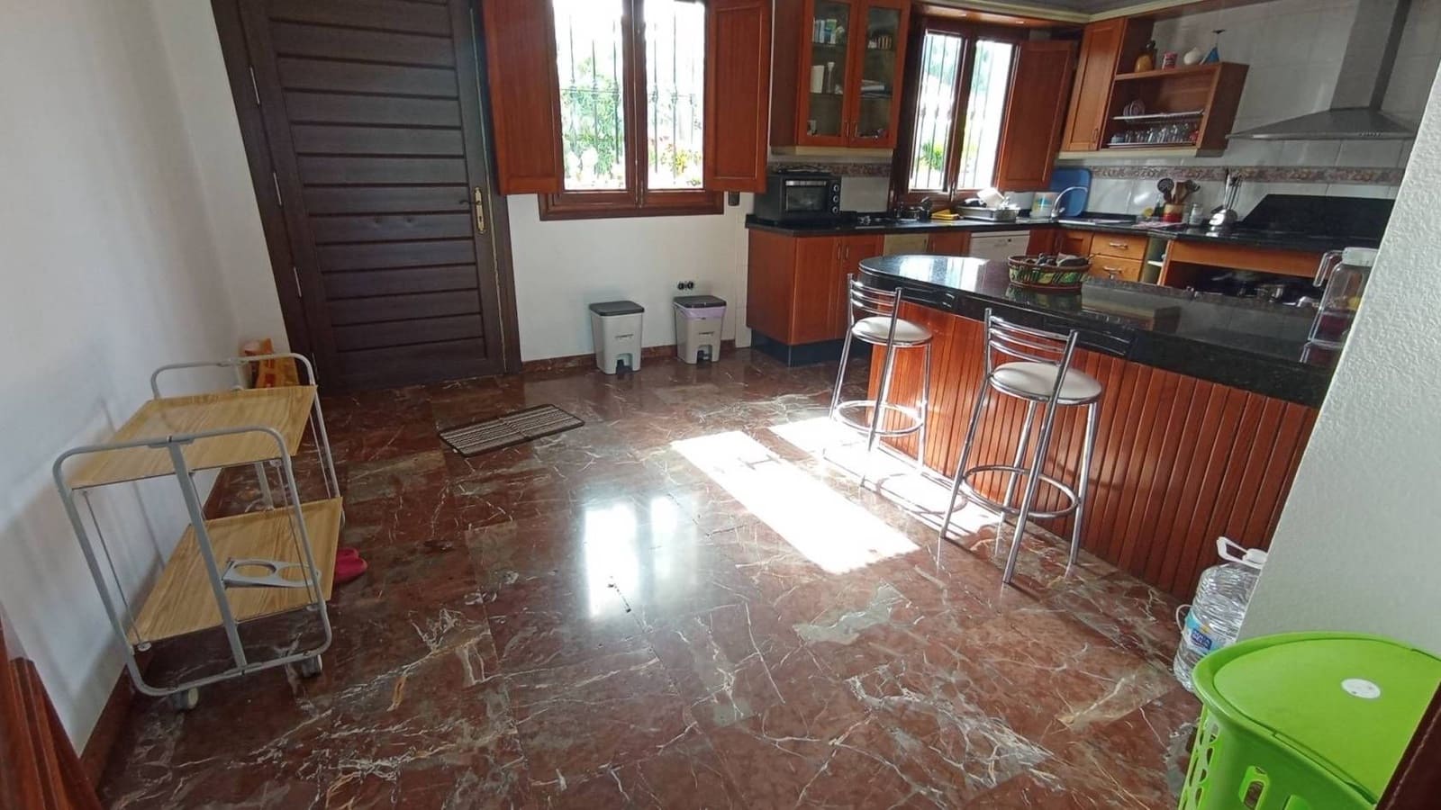 4 sypialnia Willa na sprzedaż w Torre del Mar z basenem garażem - 1 300 000 € (Ref: 9567998)