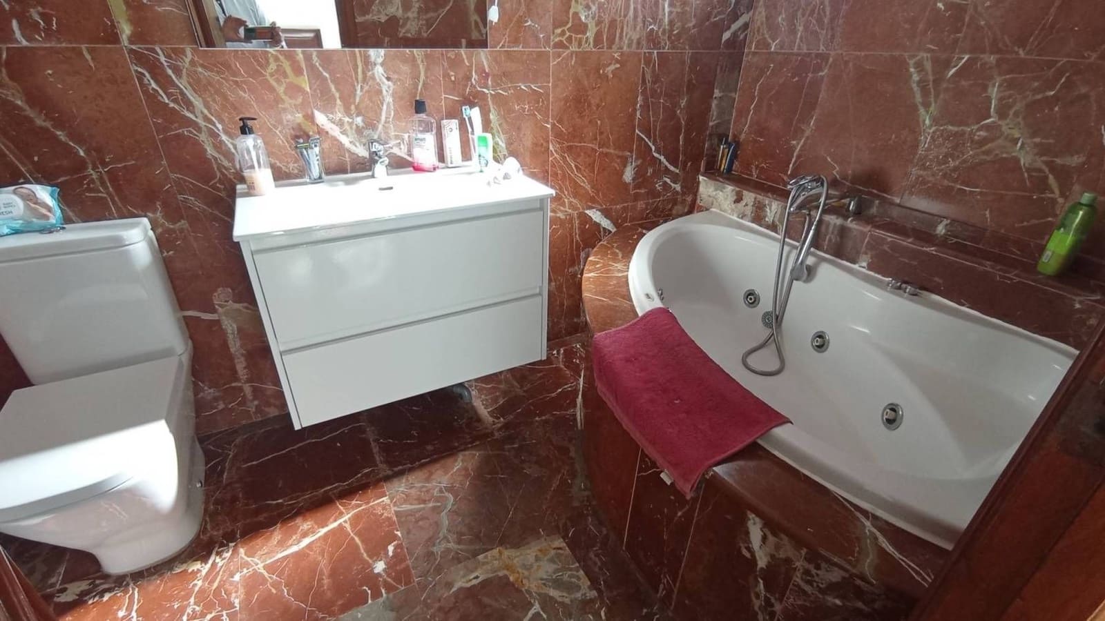 4 sypialnia Willa na sprzedaż w Torre del Mar z basenem garażem - 1 300 000 € (Ref: 9567998)