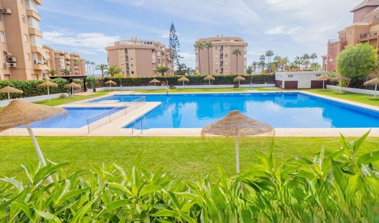 2 chambre Appartement à vendre à Torrox-Costa avec piscine - 340 000 € (Ref: 9573952)