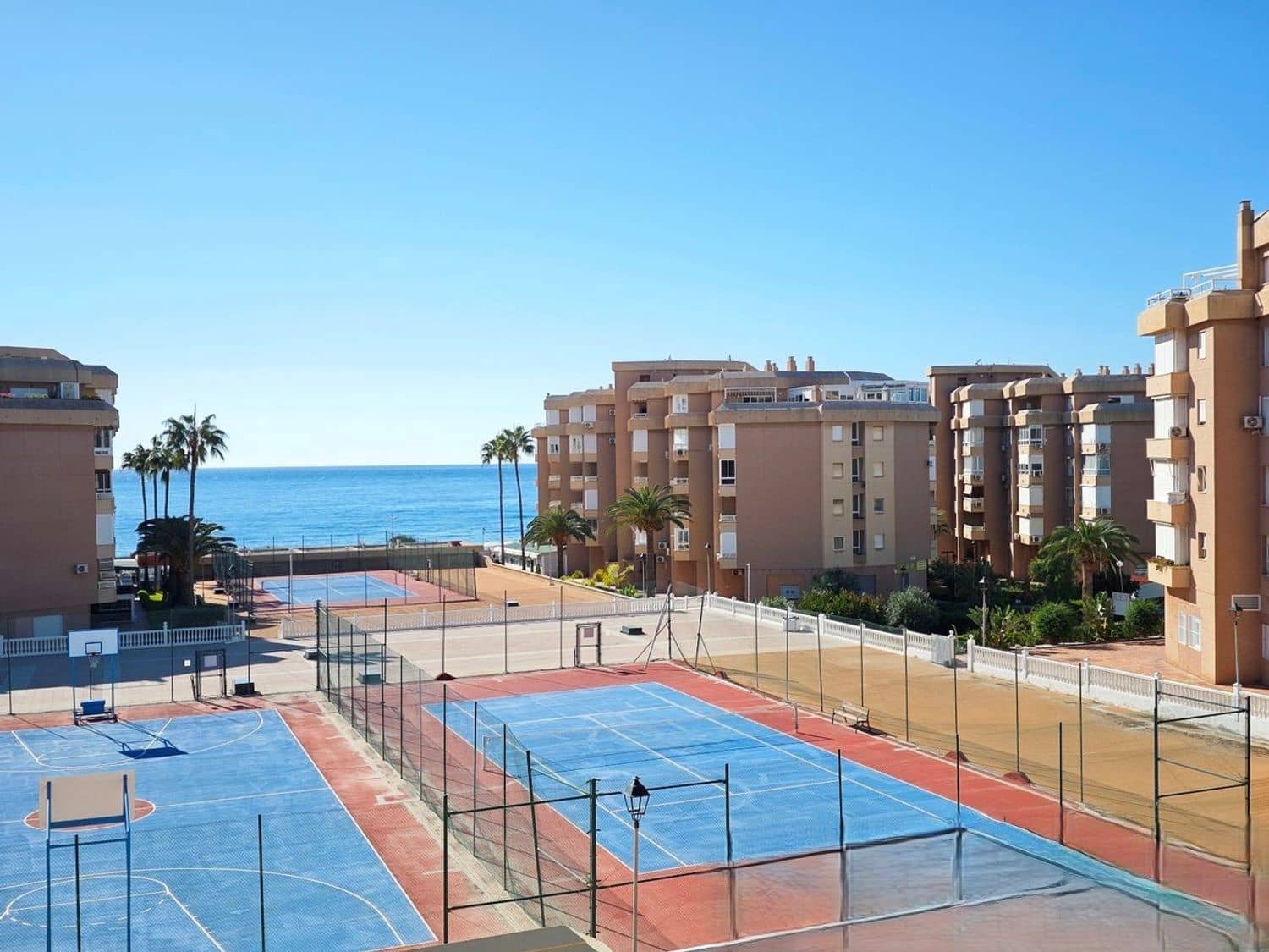 2 chambre Appartement à vendre à Torrox-Costa avec piscine - 340 000 € (Ref: 9573952)