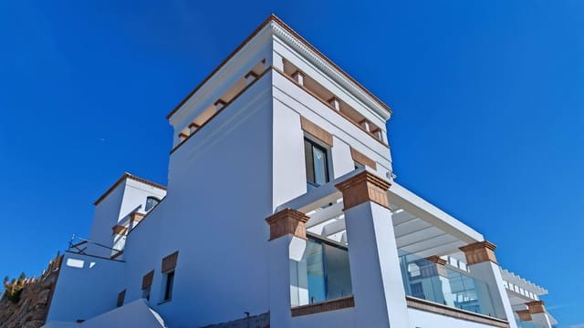 2 Zimmer Doppelhaus zu verkaufen in Torrox-Costa, Torrox mit Pool Garage - 349.000 € (Ref: 9578458)