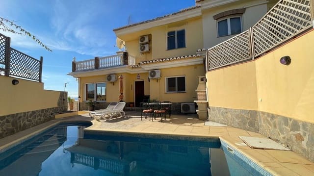 3 makuuhuone Huvila myytävänä paikassa Torrox-Costa, Torrox - 489 000 € (Ref: 9590673)