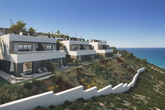 3 soverom Villa til salgs i Lagos, Vélez-Málaga med svømmebasseng garasje - € 475 000 (Ref: 9598642)