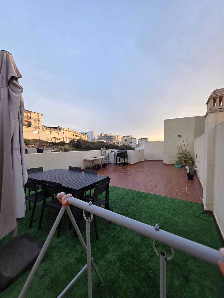 2 sypialnia Penthouse na sprzedaż w Torrox z basenem garażem - 285 000 € (Ref: 9640039)