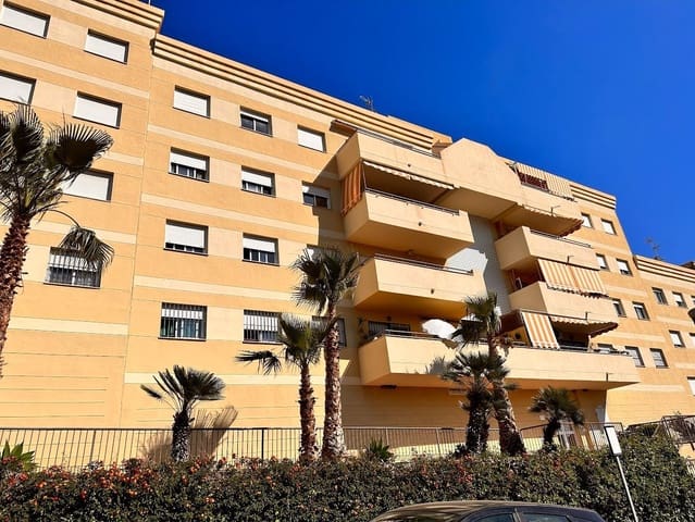 2 slaapkamer Penthouse te koop in Torrox met zwembad garage - € 285.000 (Ref: 9640039)