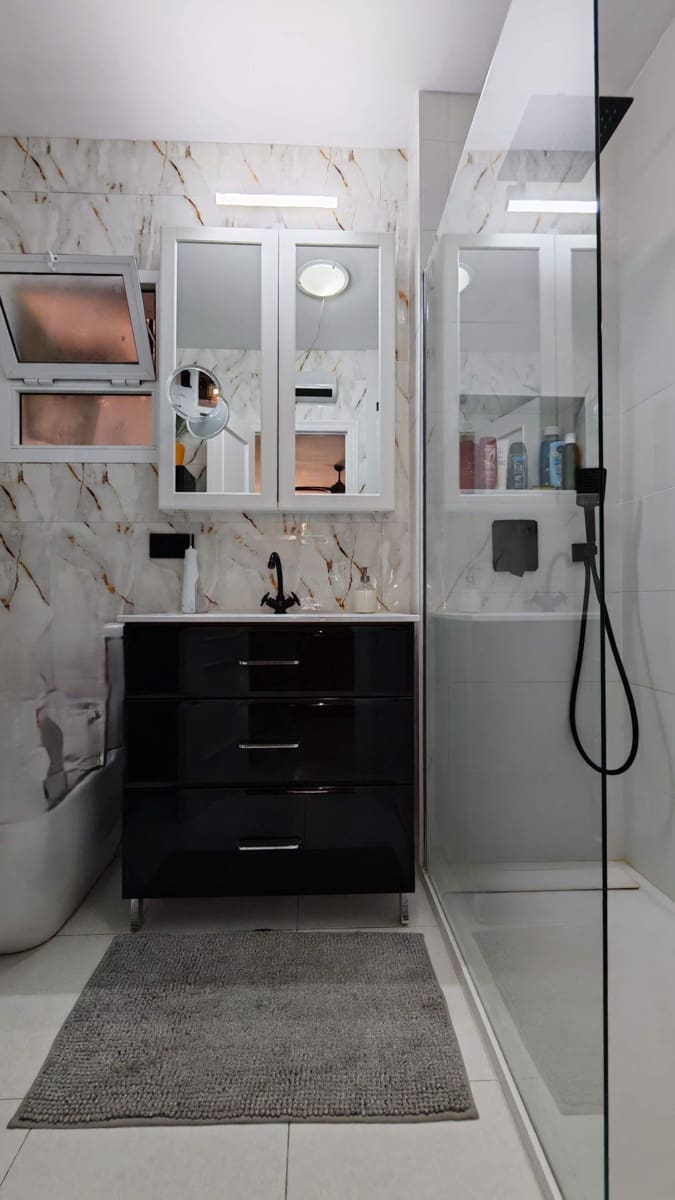 4 soverom Villa til salgs i Torrox-Costa med svømmebasseng garasje - € 895 000 (Ref: 9640040)