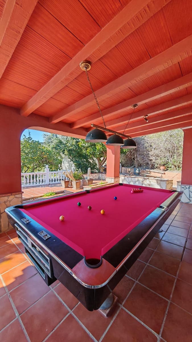 4 soverom Villa til salgs i Torrox-Costa med svømmebasseng garasje - € 895 000 (Ref: 9640040)