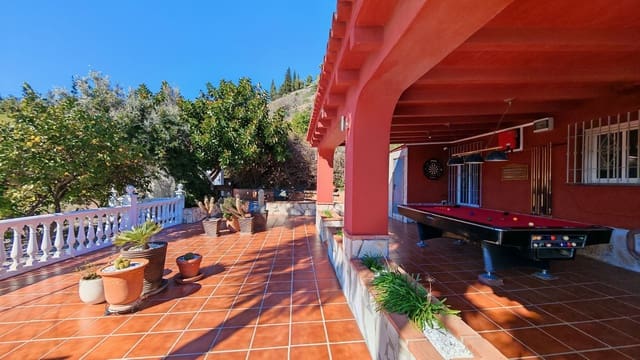 4 soverom Villa til salgs i Torrox-Costa, Torrox med svømmebasseng garasje - € 895 000 (Ref: 9640040)