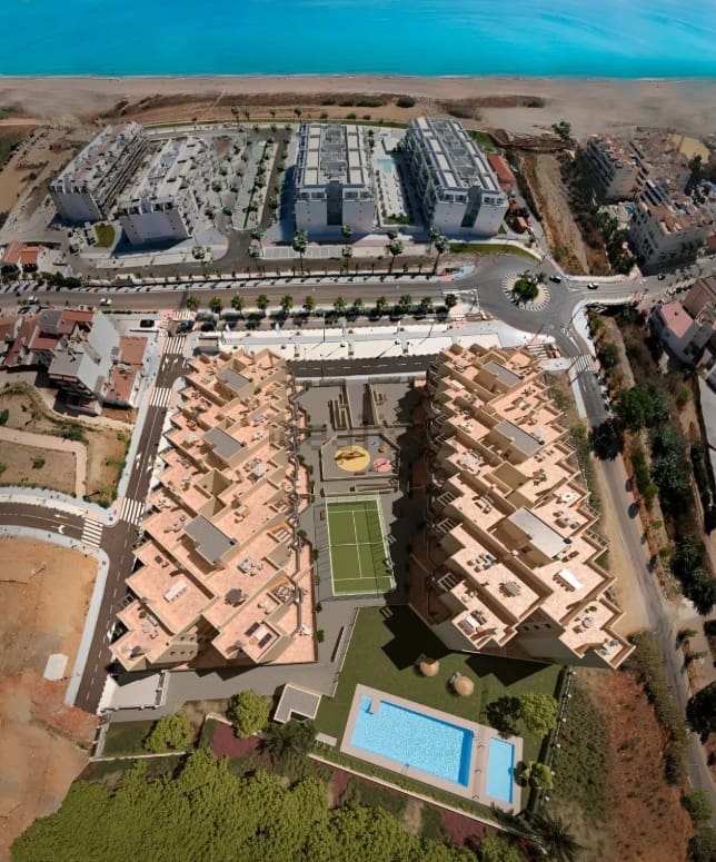 3 soveværelse Lejlighed til salg i Torrox-Costa med swimmingpool garage - € 384.000 (Ref: 9682351)