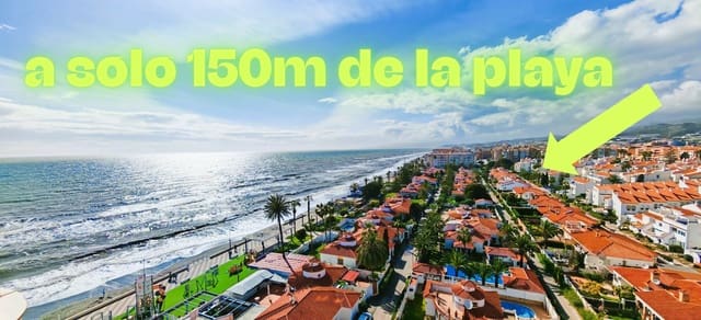 2 soveværelse Byhus til salg i Torrox-Costa, Torrox med swimmingpool - € 290.000 (Ref: 9719438)