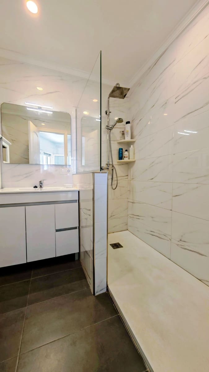 2 soverom Villa til salgs i Torrox-Costa med svømmebasseng garasje - € 330 000 (Ref: 9758507)