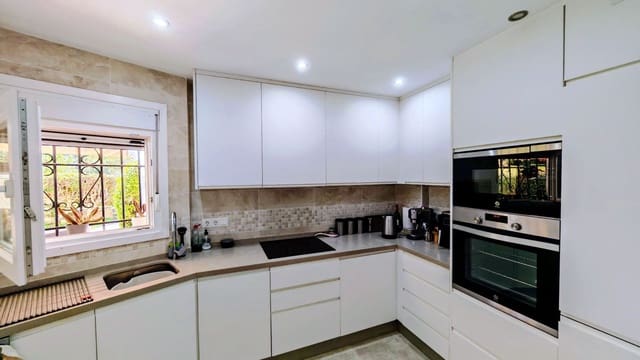 2 quarto Moradia para venda em El Peñoncillo, Torrox com piscina garagem - 330 000 € (Ref: 9758507)