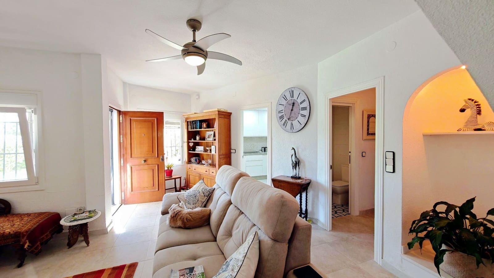 2 soverom Villa til salgs i Torrox-Costa med svømmebasseng garasje - € 330 000 (Ref: 9758507)