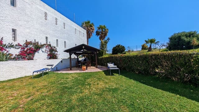 2 soverom Villa til salgs i Torrox-Costa, Torrox med svømmebasseng garasje - € 330 000 (Ref: 9758507)