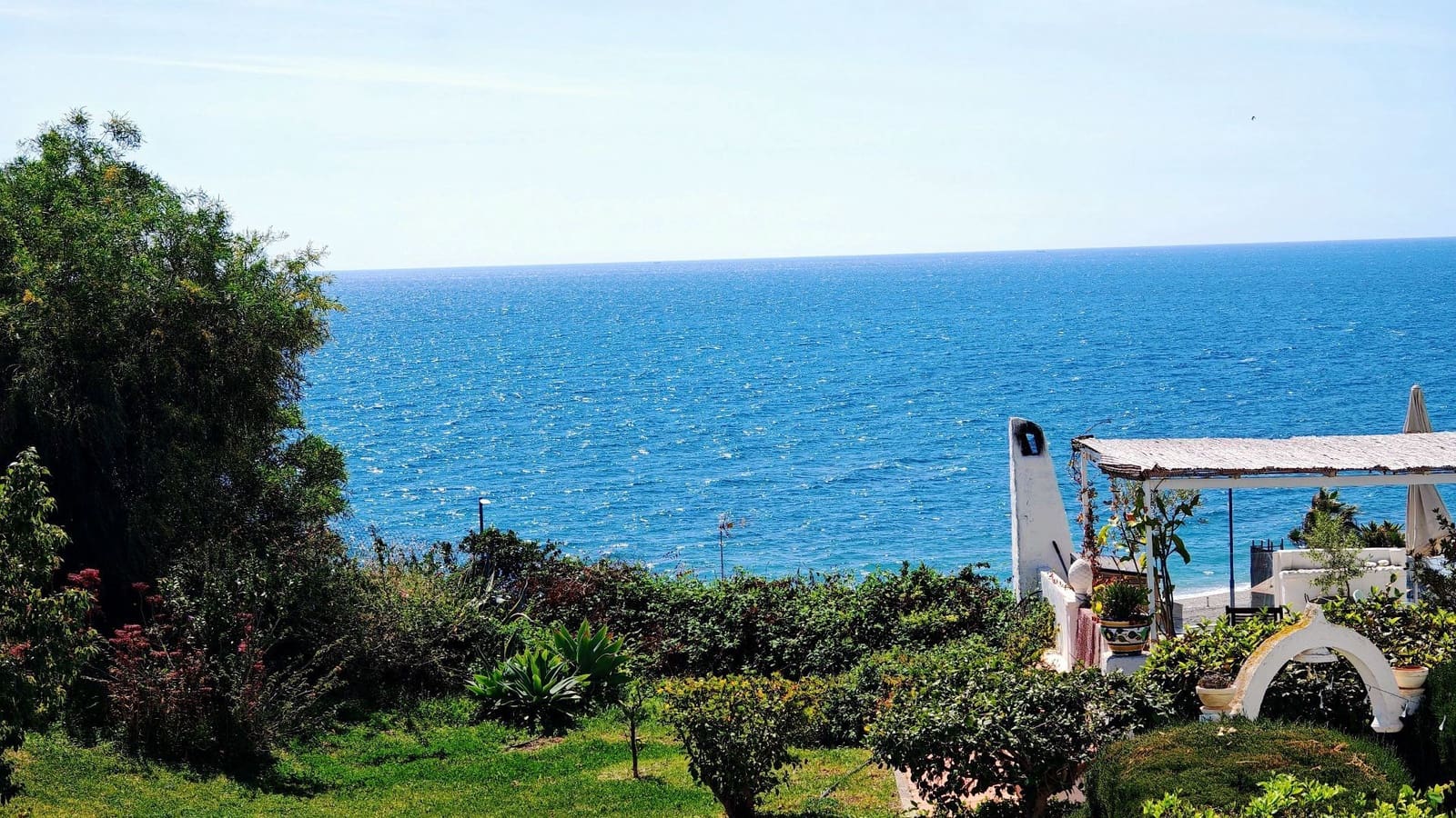 2 soverom Villa til salgs i Torrox-Costa med svømmebasseng garasje - € 330 000 (Ref: 9758507)